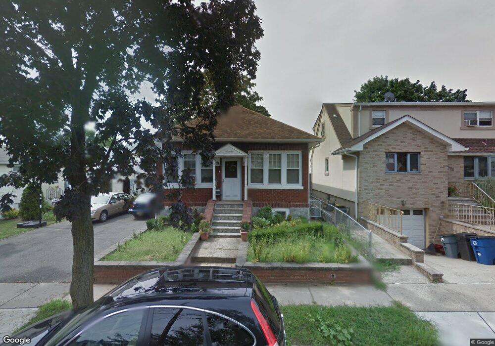 490 Thomas Ave, Lyndhurst, NJ 07071 - photo 1