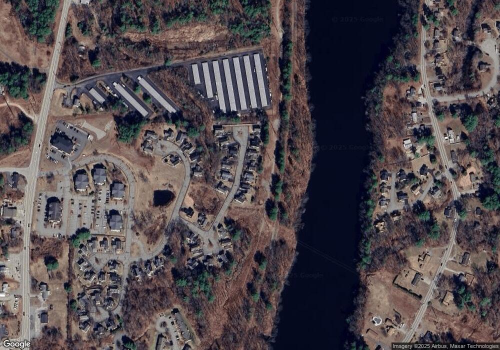 9 Monadnock Ln, MerriMacK, NH 03054 - photo 1