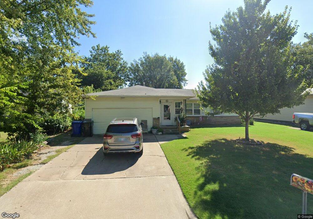 1641 S Ash Place, Broken Arrow, OK 74012 - photo 1