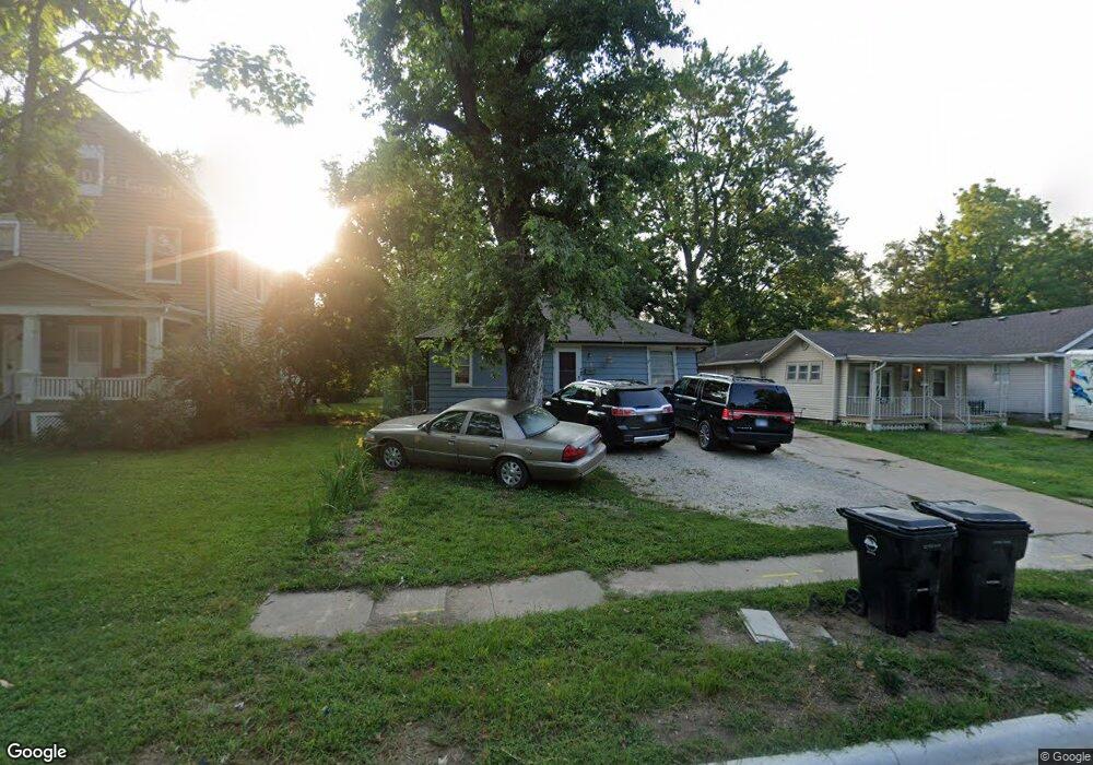 912 SW MacVicar Ave, Topeka, KS 66606 - photo 1