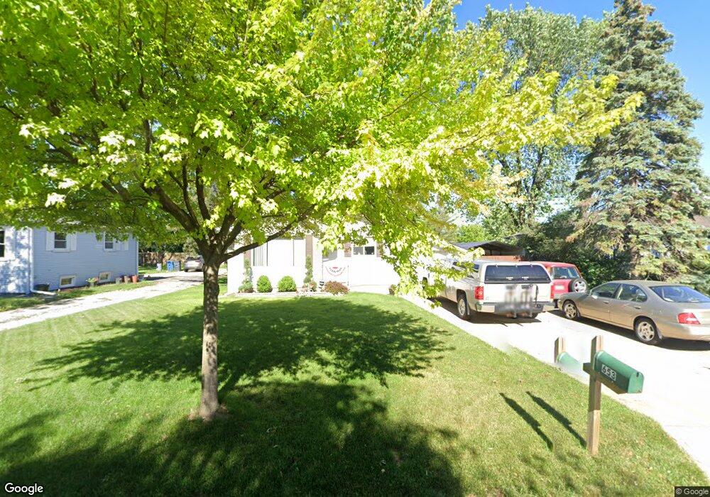 653 N Van Auken St, Elmhurst, IL 60126 - photo 1