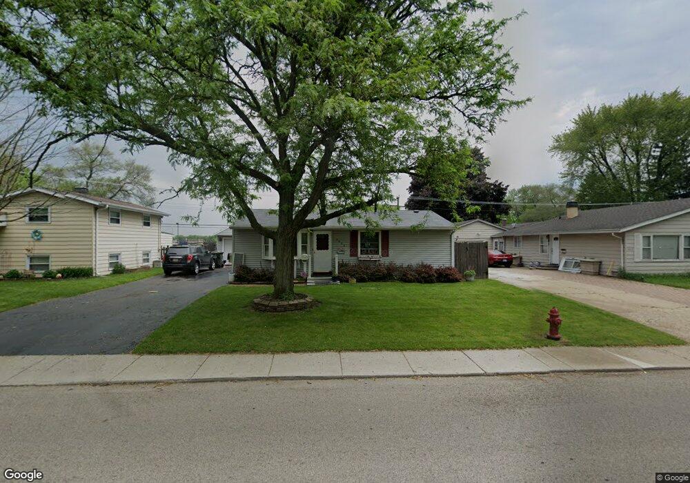 1462 Kings Rd, Carpentersville, IL 60110 - photo 1