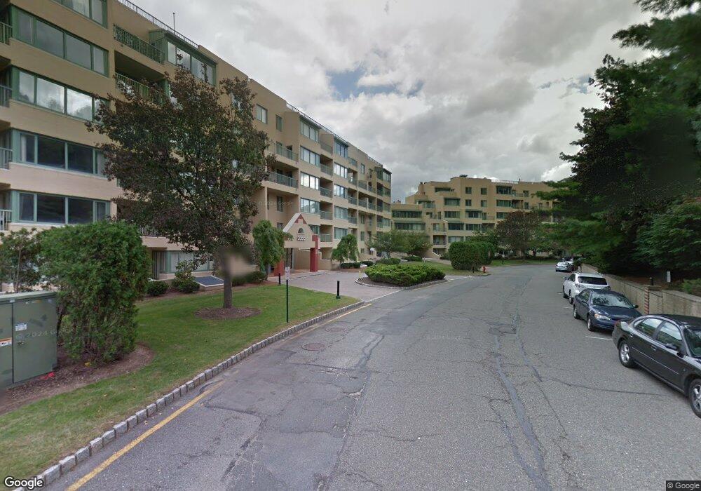 2000 Gates Ct unit 3606, Morris Plains, NJ 07950 - photo 1