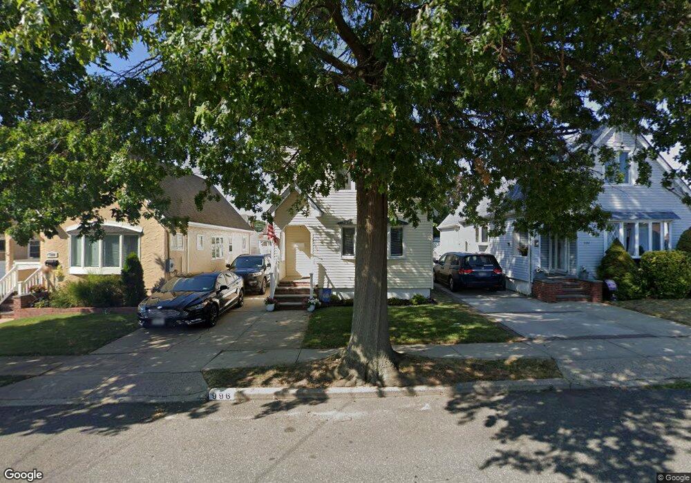 996 Russell St, Franklin Square, NY 11010 - photo 1