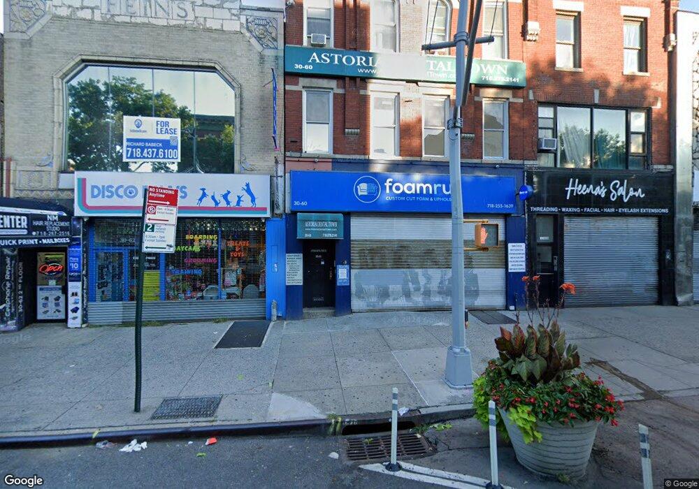 3060 Steinway St, Long Island City, NY 11103 - photo 1