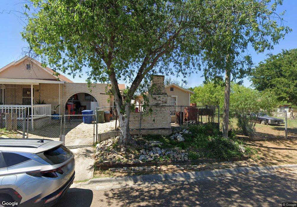 1704 Maryland Ave, Laredo, TX 78040 - photo 1