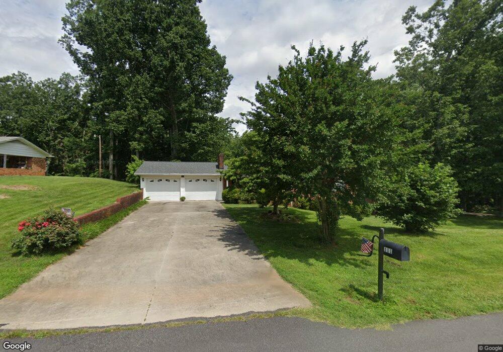 111 Ridgewood Ln, Statesville, NC 28677 - photo 1