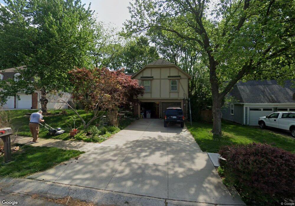 10119 Rosehill Rd, Lenexa, KS 66215 - photo 1