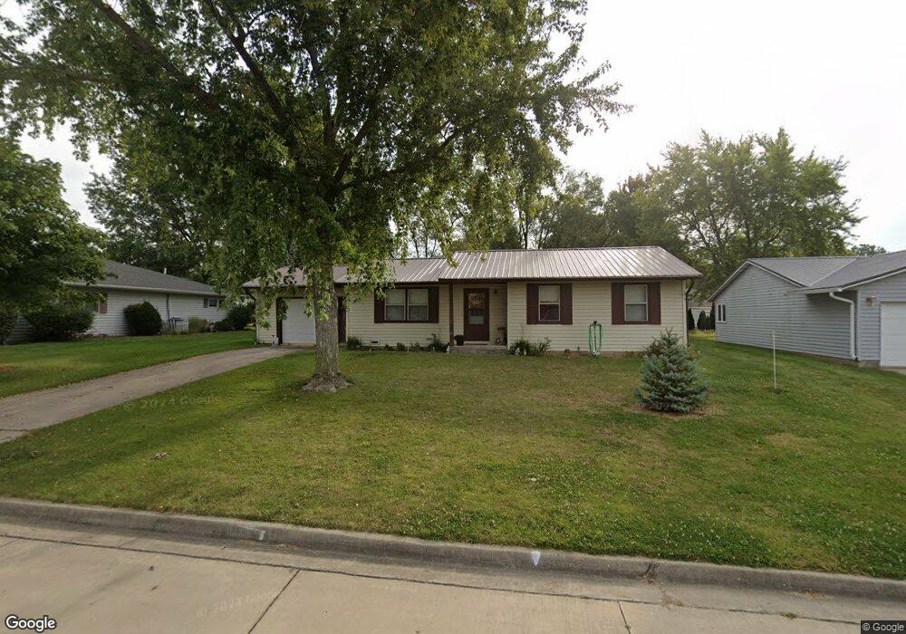 305 S Meyer Ln, Wayland, IA 52654 - photo 1