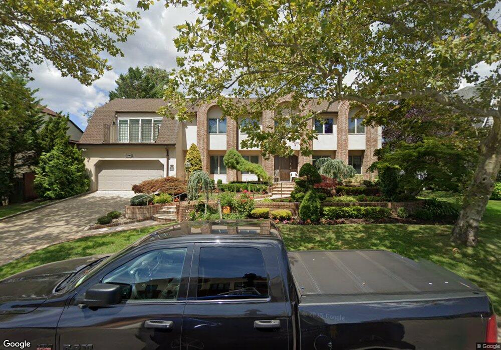 194 Harborview S, Lawrence, NY 11559 - photo 1