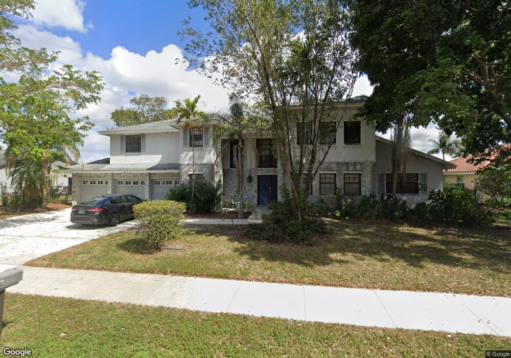 1832 SW 105th Ave, Davie, FL 33324 - photo 1