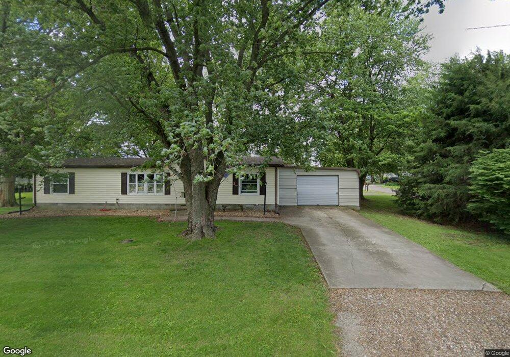 21 Piatt Ave, Mattoon, IL 61938 - photo 1