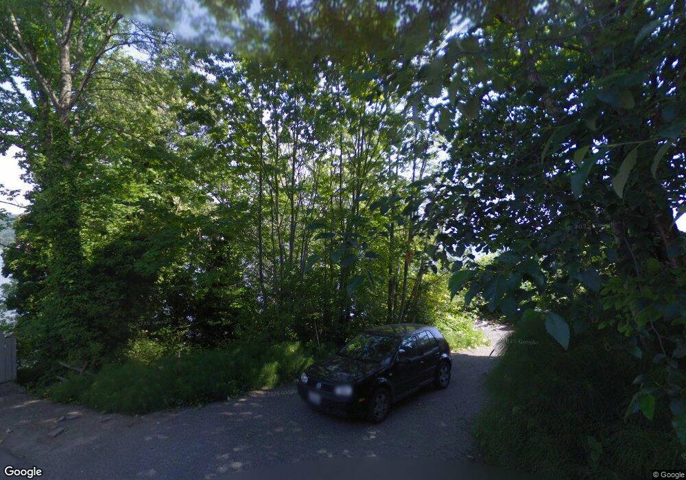 7920 E Mercer Way, Mercer Island, WA 98040 - photo 1