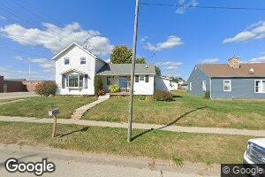 305 W Union St, Edgewood, IA 52042