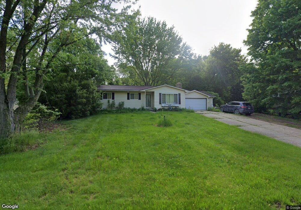 7158 Partridge Dr, Flushing, MI 48433 - photo 1