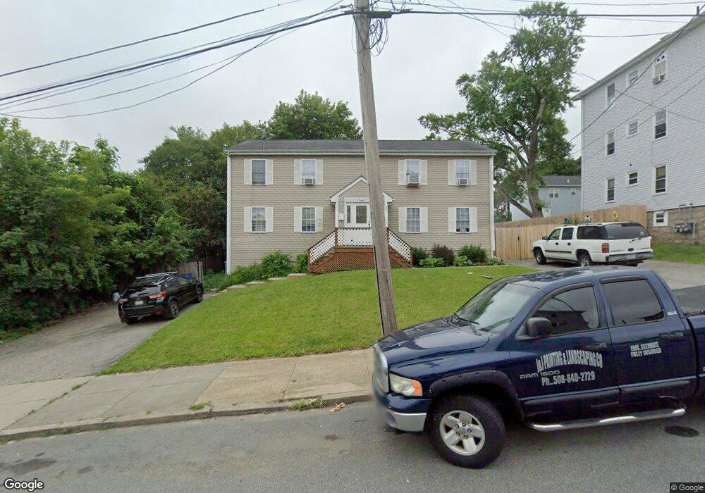 154 Lonsdale St unit 1  1, Fall River, MA 02721 - photo 1