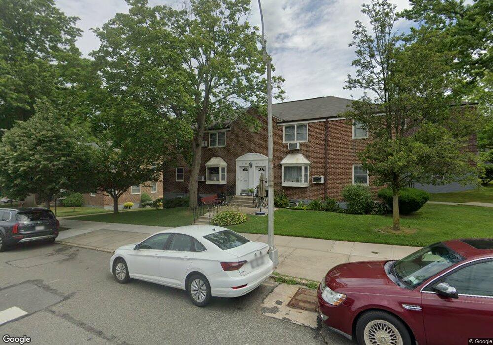 6009 Marathon Pkwy unit Upper, Little Neck, NY 11362 - photo 1