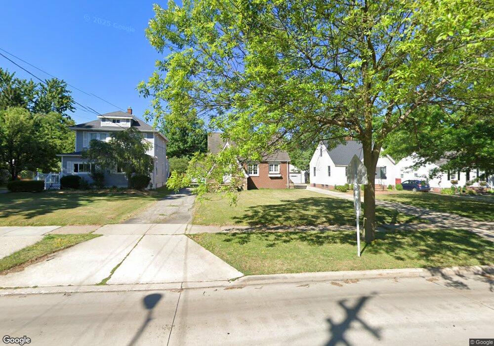 1816 Lincoln Rd, Wickliffe, OH 44092 - photo 1