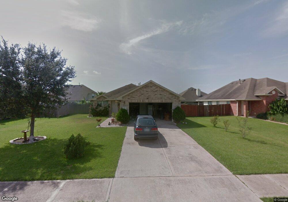 1411 Barras St, Alvin, TX 77511 - photo 1