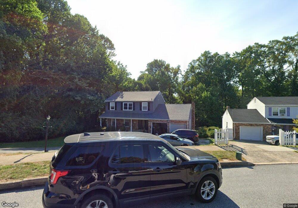 429 Camelot Dr, Brookhaven, PA 19015 - photo 1