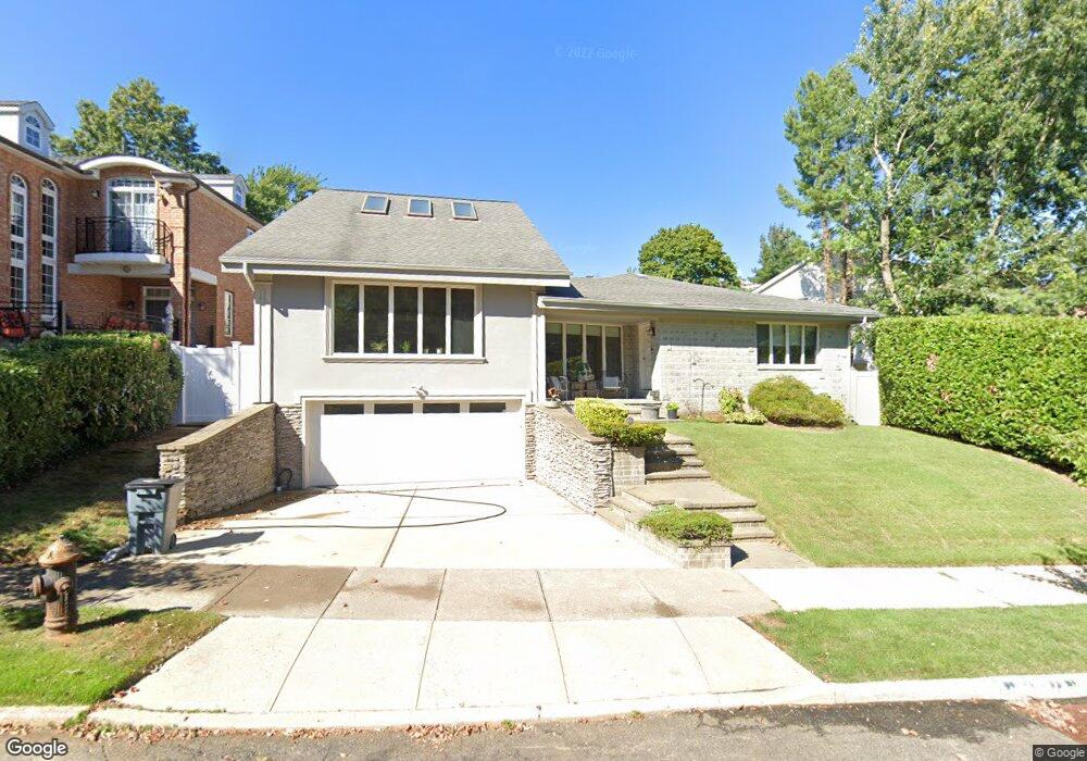 6931 260th Place, Glen Oaks, NY 11004 - photo 1