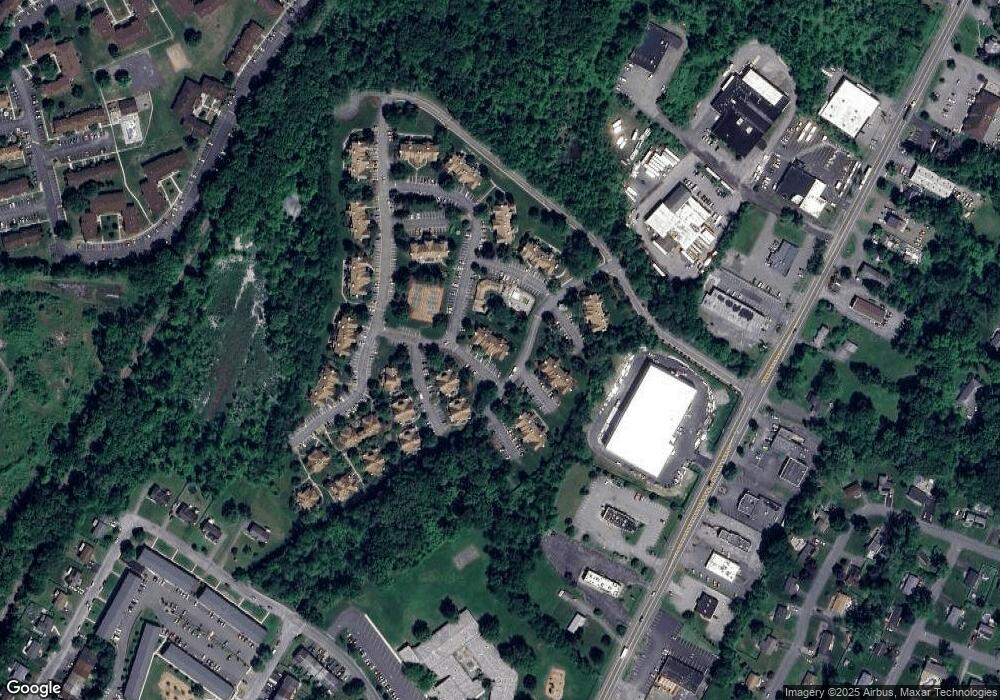 1042 Washington Green unit 1042, New Windsor, NY 12553 - photo 1