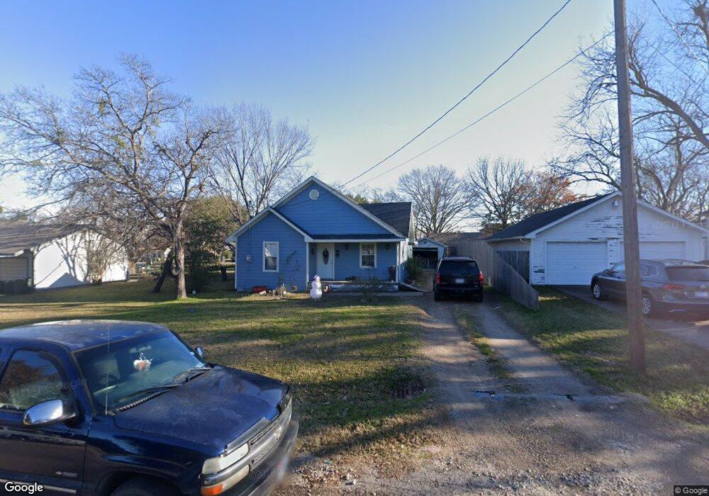 805 E Crockett St, Ennis, TX 75119 - photo 1