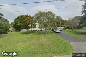 1050 Henrys Ln, Peconic, NY 11958