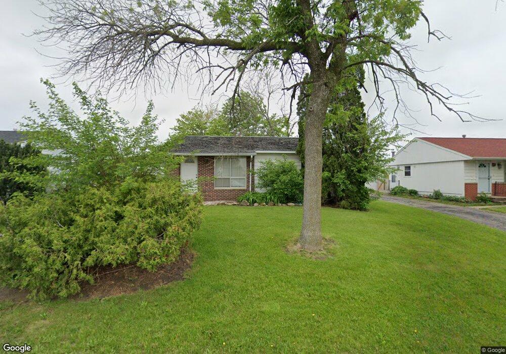 3004 Chapel Dr SW, Cedar Rapids, IA 52404 - photo 1