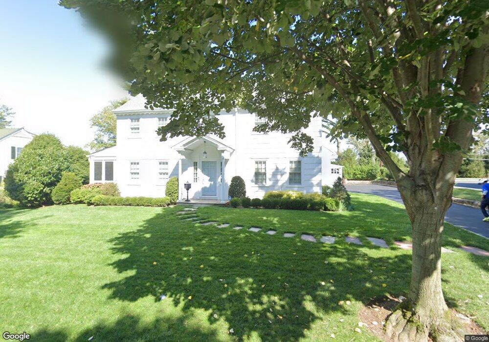 11 Willets Ln, Manhasset, NY 11030 - photo 1