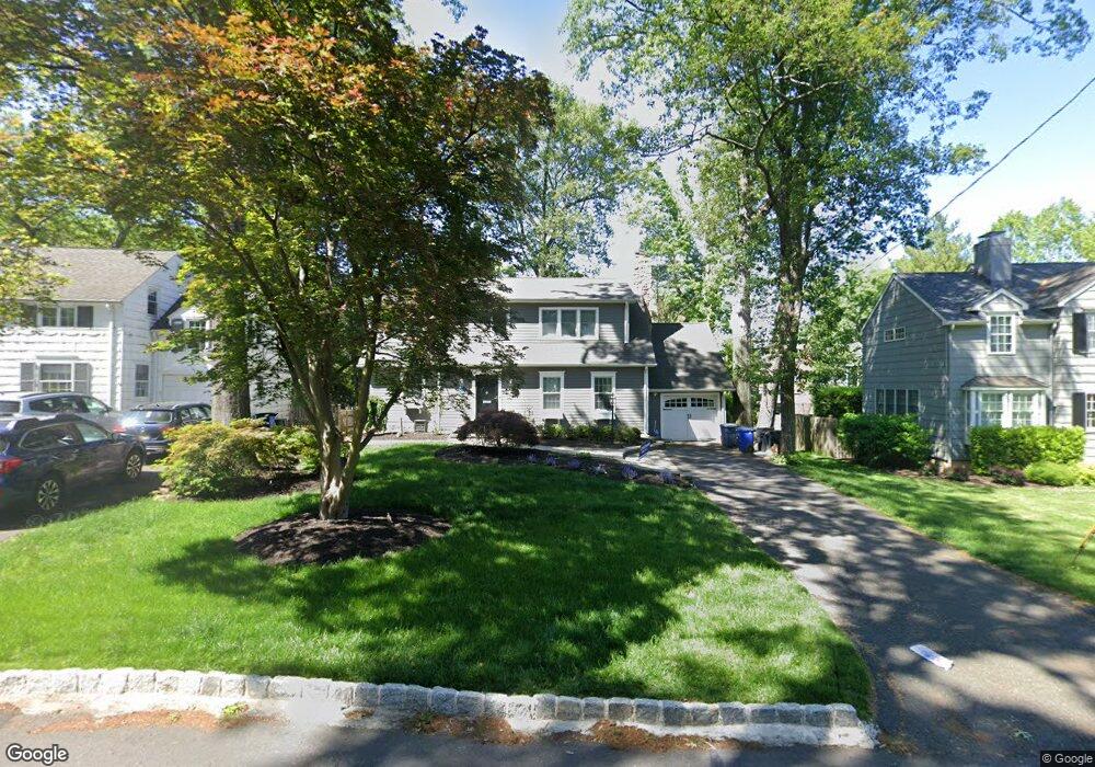 36 Edgewood Rd, Chatham, NJ 07928 - photo 1