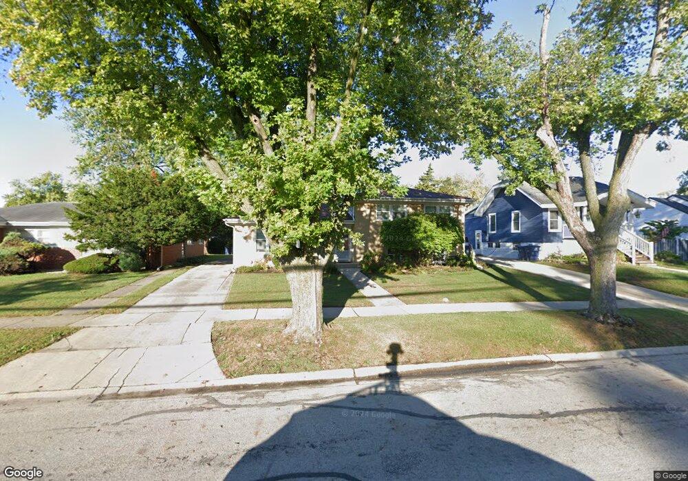 1830 Maple St, Des Plaines, IL 60018 - photo 1