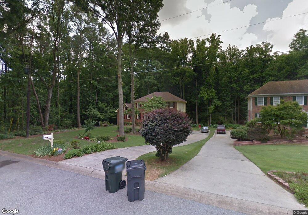 823 Ridgeview Dr SW, Lilburn, GA 30047 - photo 1