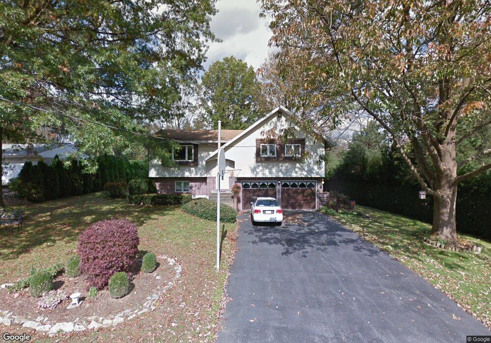 2481 Riverview Ave, Reading, PA 19605 - photo 1