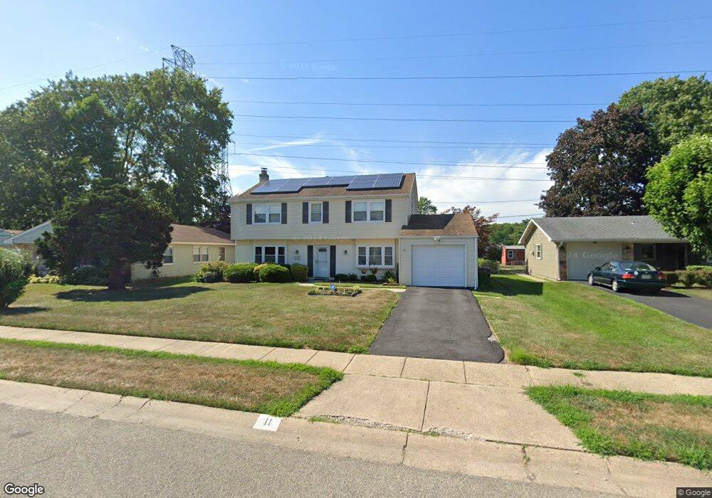 11 Hollis Ln, Willingboro, NJ 08046 - photo 1