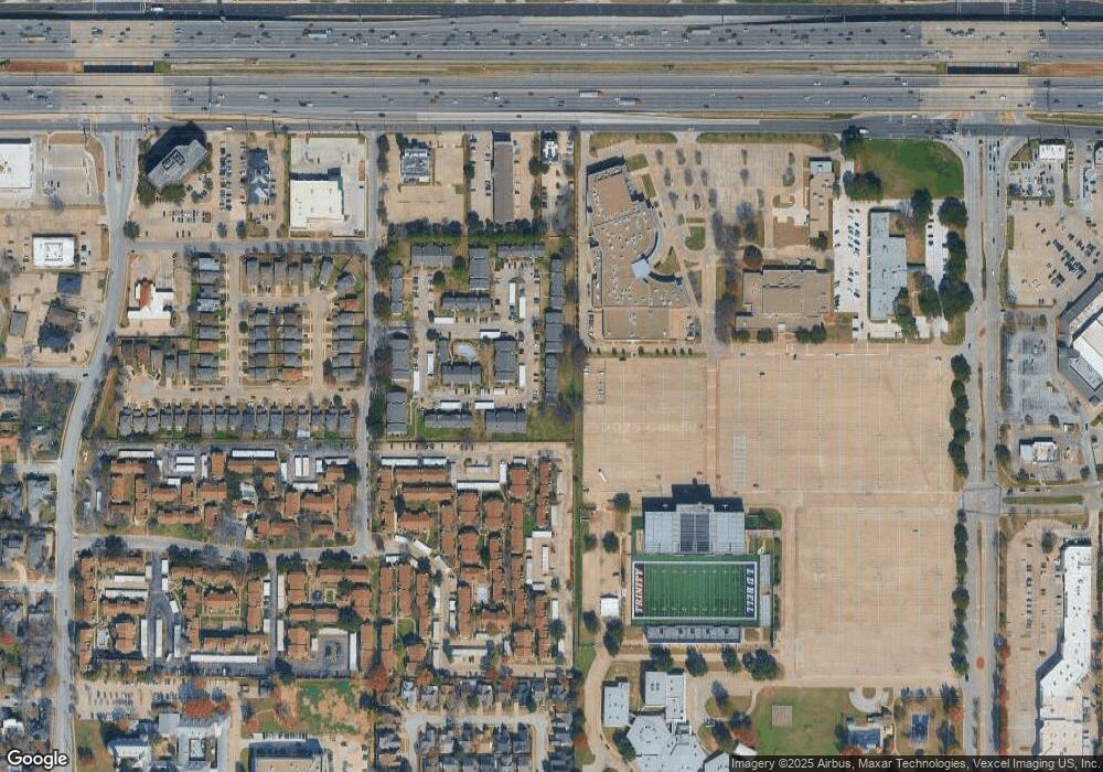 1964 Oak Creek Ln, Bedford, TX 76022 - photo 1