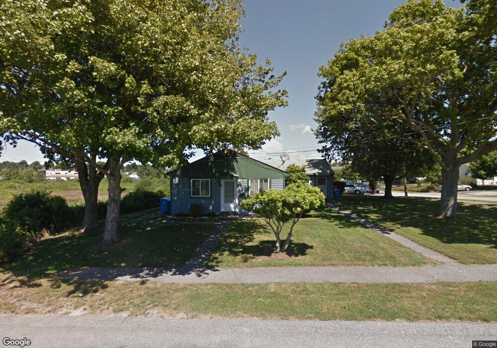 2 Bristol Rd, Middletown, RI 02842 - photo 1