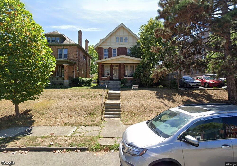 1585 Bryden Rd, Columbus, OH 43205 - photo 1