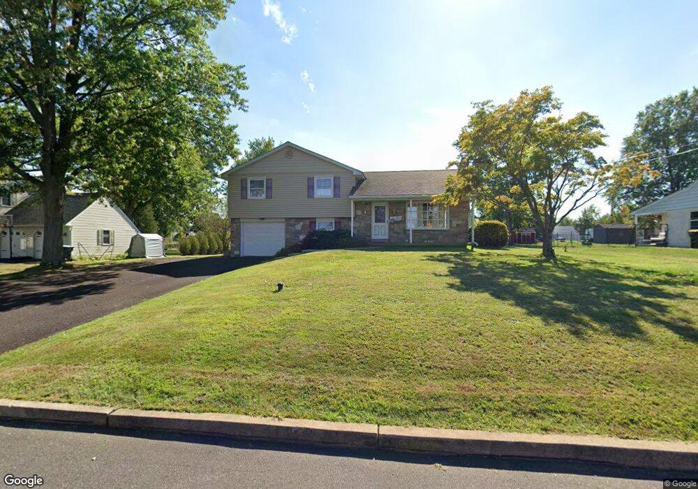 462 Bentwood Dr, Hatfield, PA 19440 - photo 1