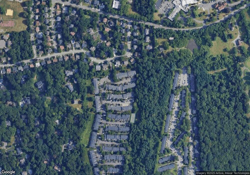 185 Fen Way, Syosset, NY 11791 - photo 1