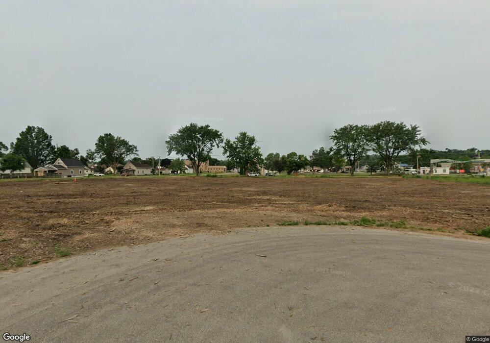 1512 5th St NW, Cedar Rapids, IA 52405 - photo 1