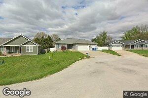 201 Harrison Dr, Mechanicsburg, IL 62545