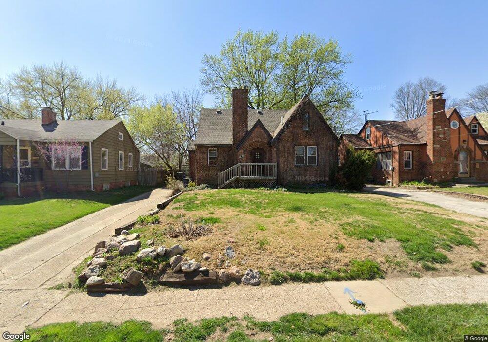 1924 35th St, Des Moines, IA 50310 - photo 1