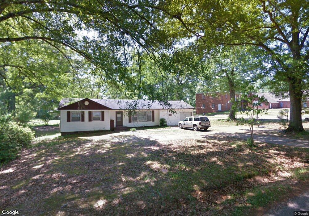 1106 S 19th Ave, Laurel, MS 39440 - photo 1