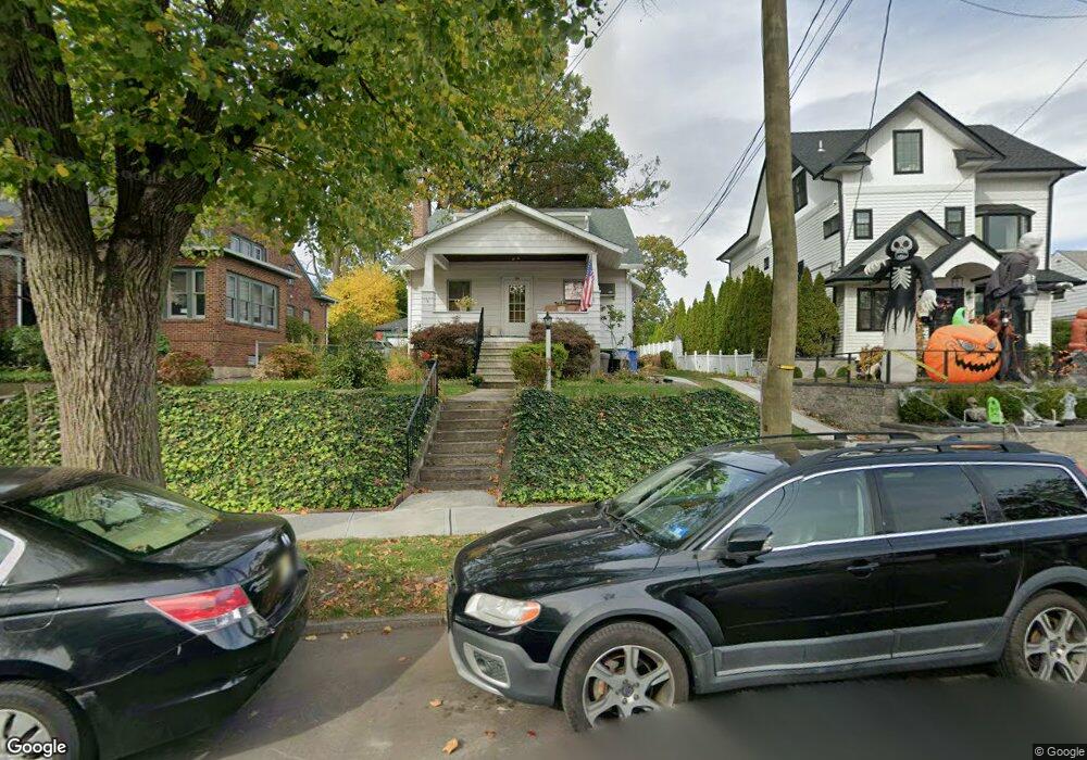 302 Mountain Way, Rutherford, NJ 07070 - photo 1