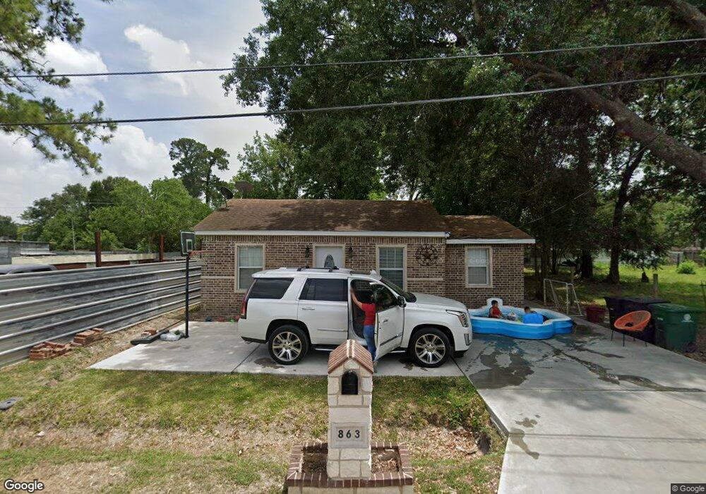 863 Chas Ln, Houston, TX 77091 - photo 1
