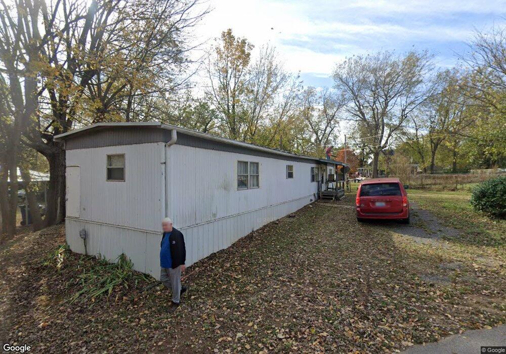 404 E Kiowa Ave, Cleveland, OK 74020 - photo 1