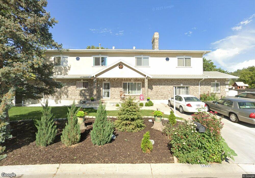 12450 Mountain View Dr, Riverton, UT 84065 - photo 1