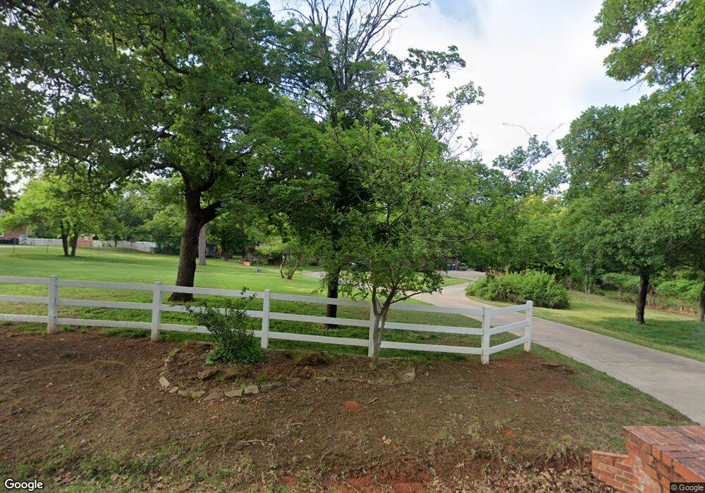 2700 Deer Creek Dr, Edmond, OK 73025 - photo 1