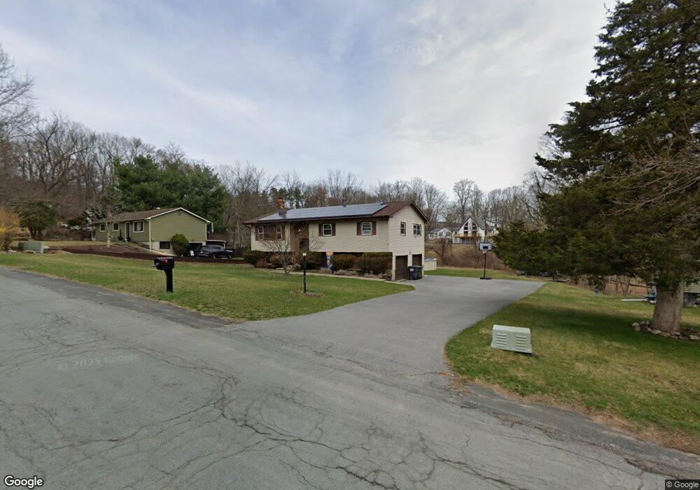 7 Cornfield Rd, Middletown, NY 10940 - photo 1